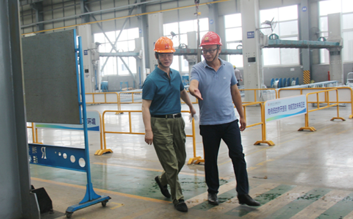 省市经信委领导一行莅临我公司参观指导