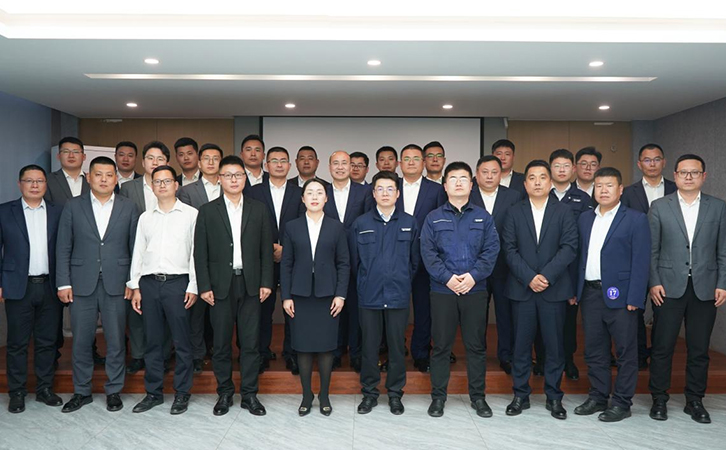 用价值打破情感，用真诚呈现价值丨3044永利举办2025年“3044永利之声”演讲比赛